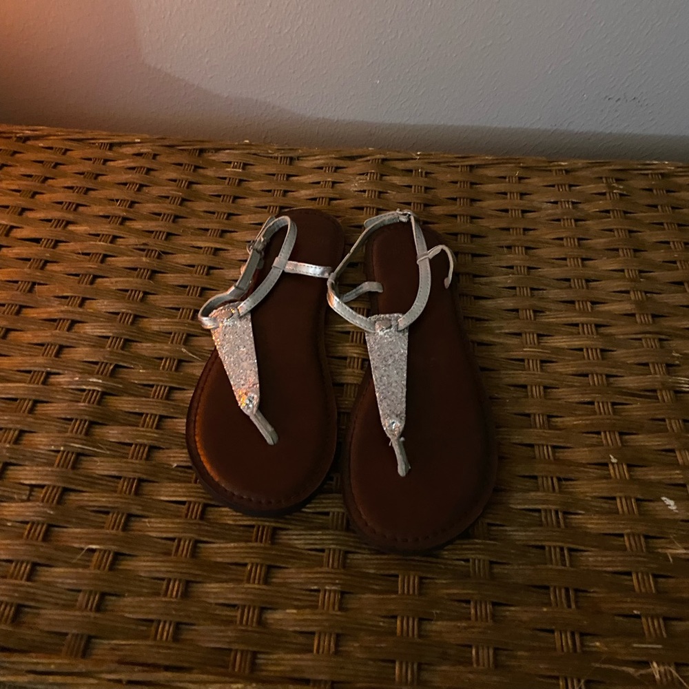 abercrombie & fitch sandals